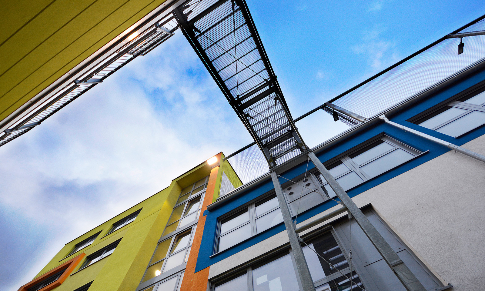 Steel construction, facade design for a school in Frankfurt